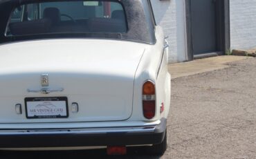 Rolls-Royce-Silver-Shadow-1975-Sedan-8