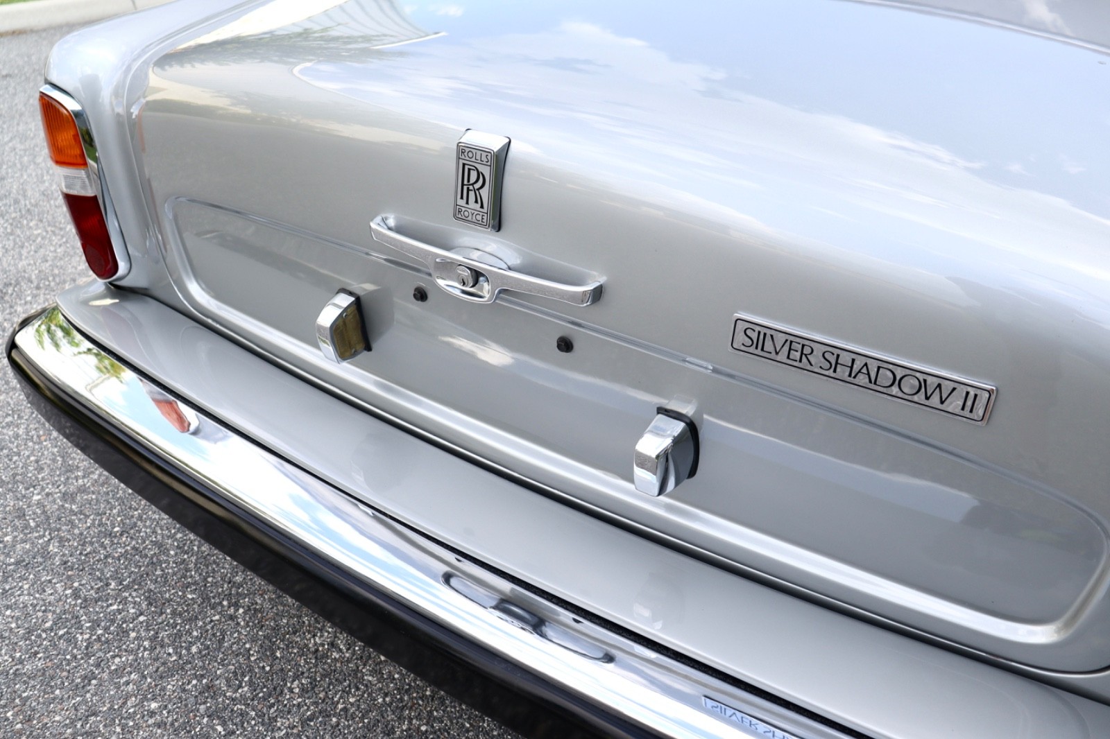 Rolls-Royce-Silver-Shadow-1980-Sedan-18