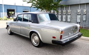 Rolls-Royce-Silver-Shadow-1980-Sedan-2
