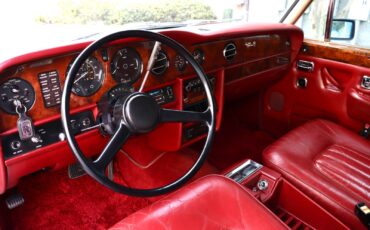 Rolls-Royce-Silver-Shadow-1980-Sedan-21