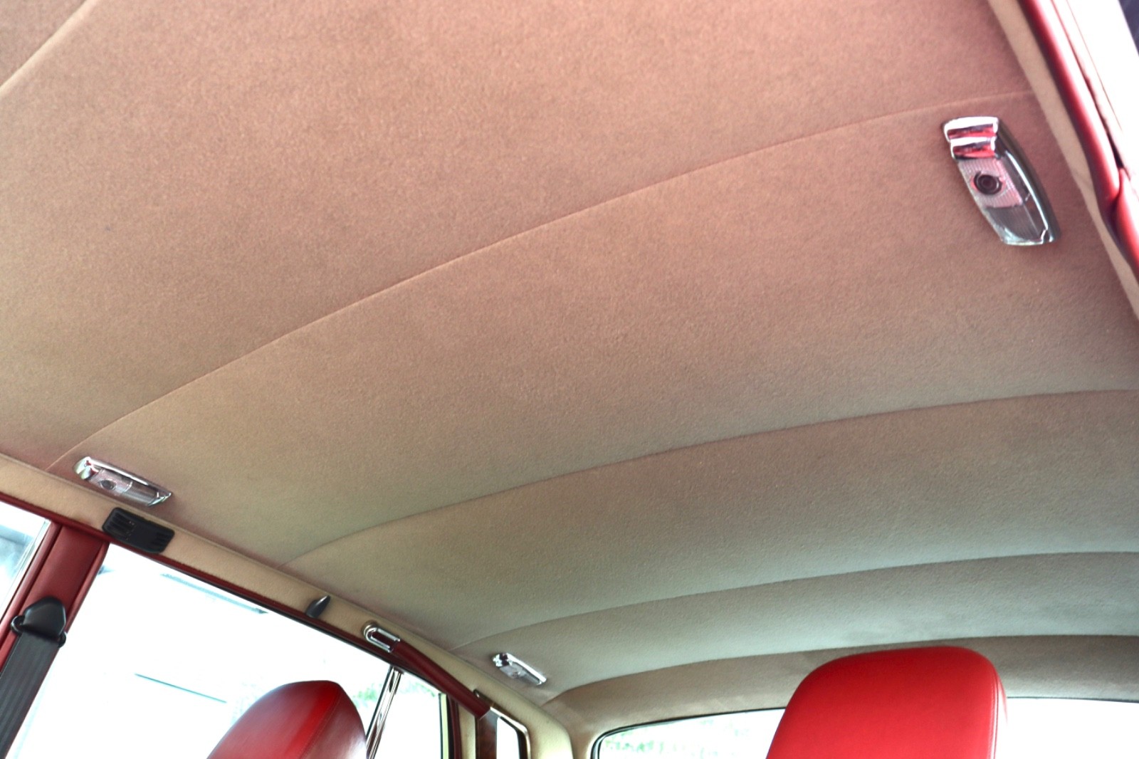 Rolls-Royce-Silver-Shadow-1980-Sedan-22