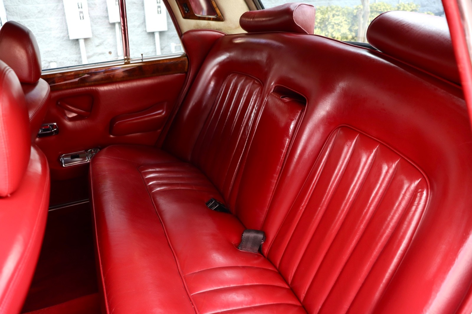 Rolls-Royce-Silver-Shadow-1980-Sedan-25