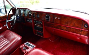 Rolls-Royce-Silver-Shadow-1980-Sedan-27