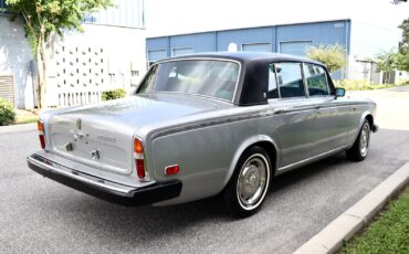 Rolls-Royce-Silver-Shadow-1980-Sedan-3