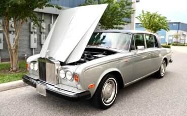 Rolls-Royce-Silver-Shadow-1980-Sedan-30