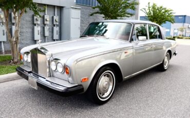 Rolls-Royce-Silver-Shadow-1980-Sedan