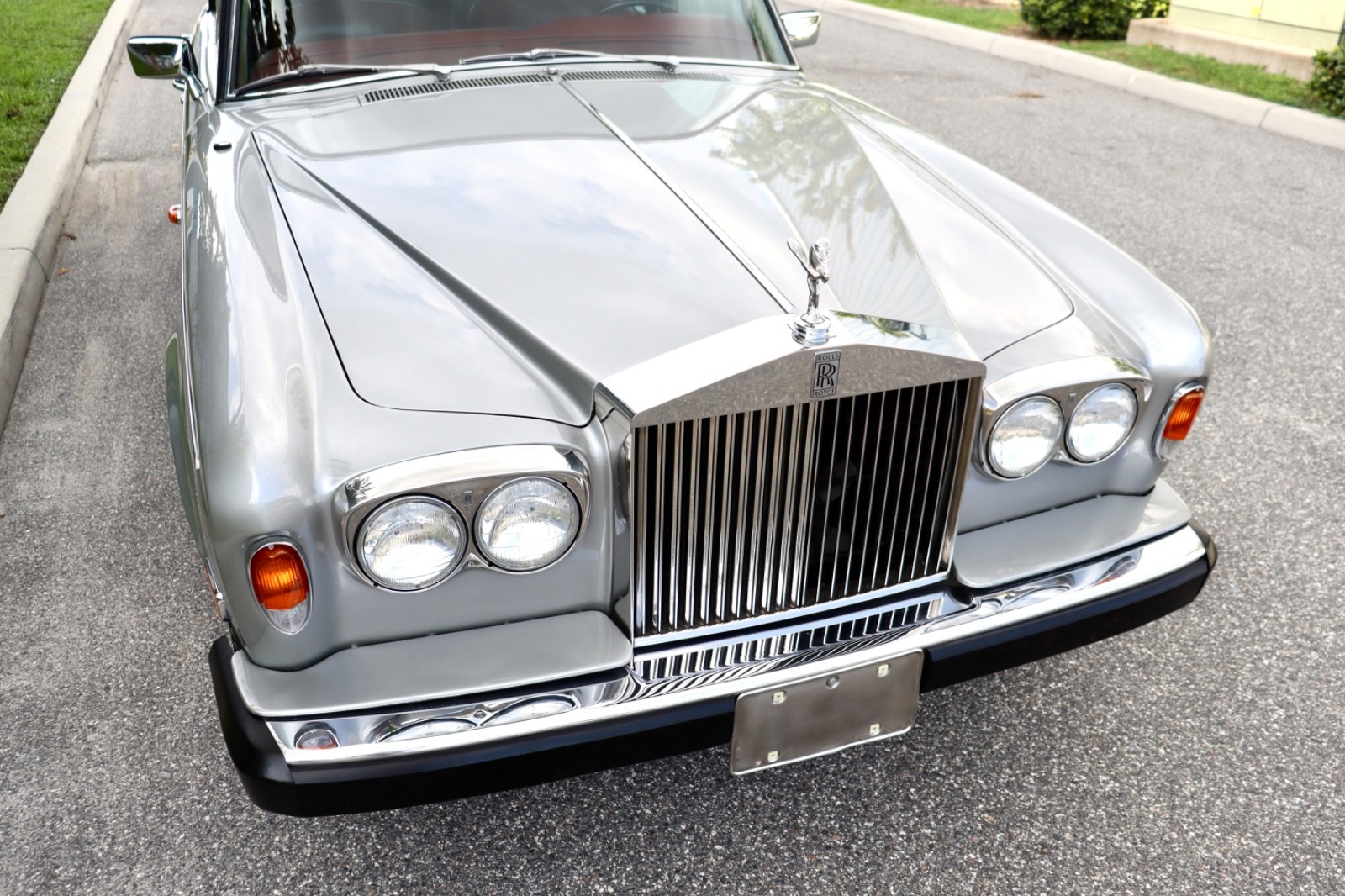Rolls-Royce-Silver-Shadow-1980-Sedan-7