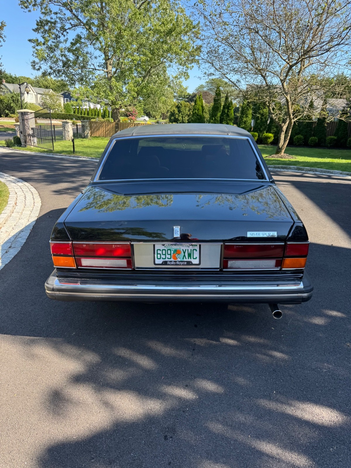 Rolls-Royce-Silver-SpiritSpurDawn-1990-Sedan-1