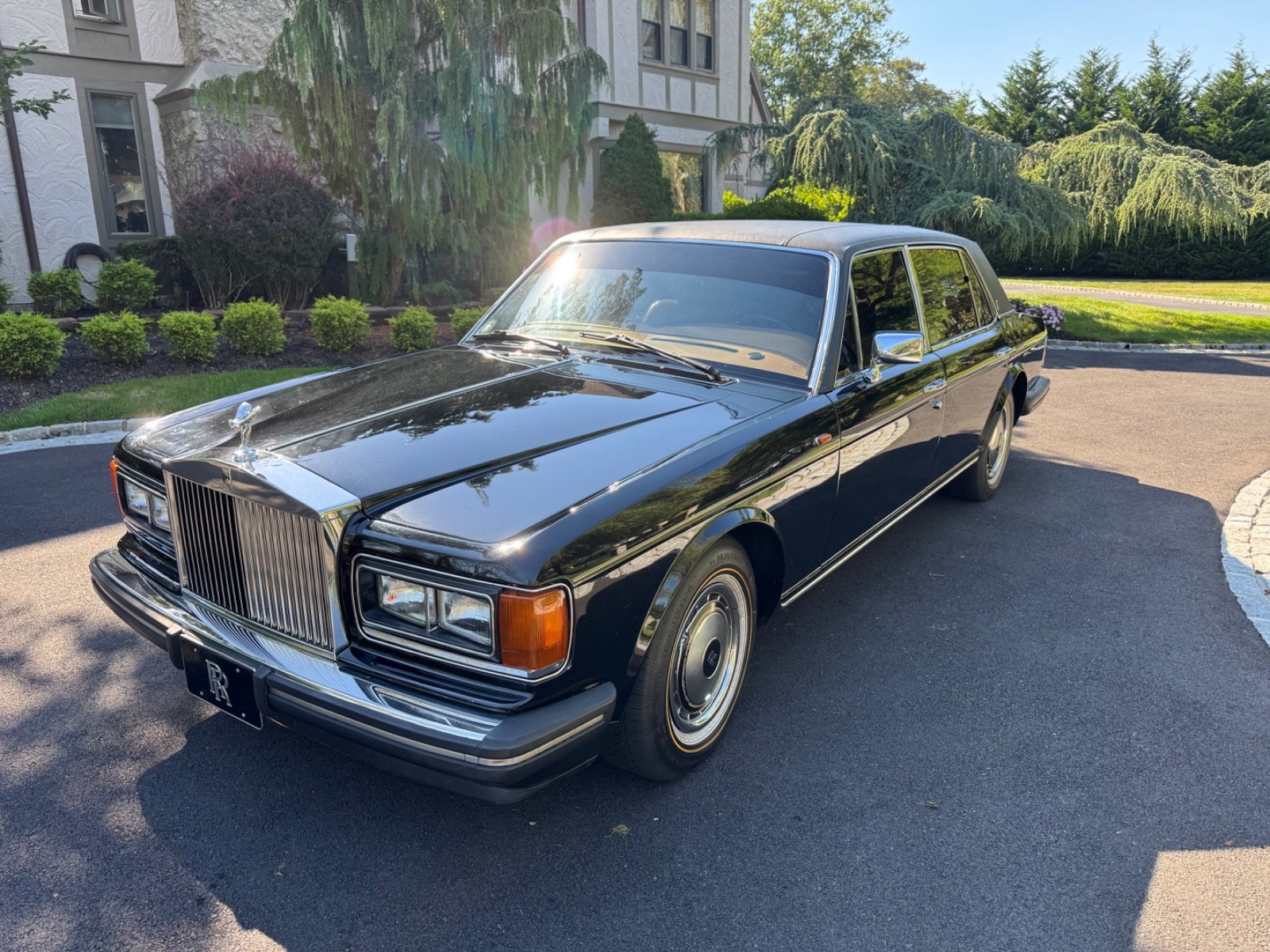 Rolls-Royce-Silver-SpiritSpurDawn-1990-Sedan-10