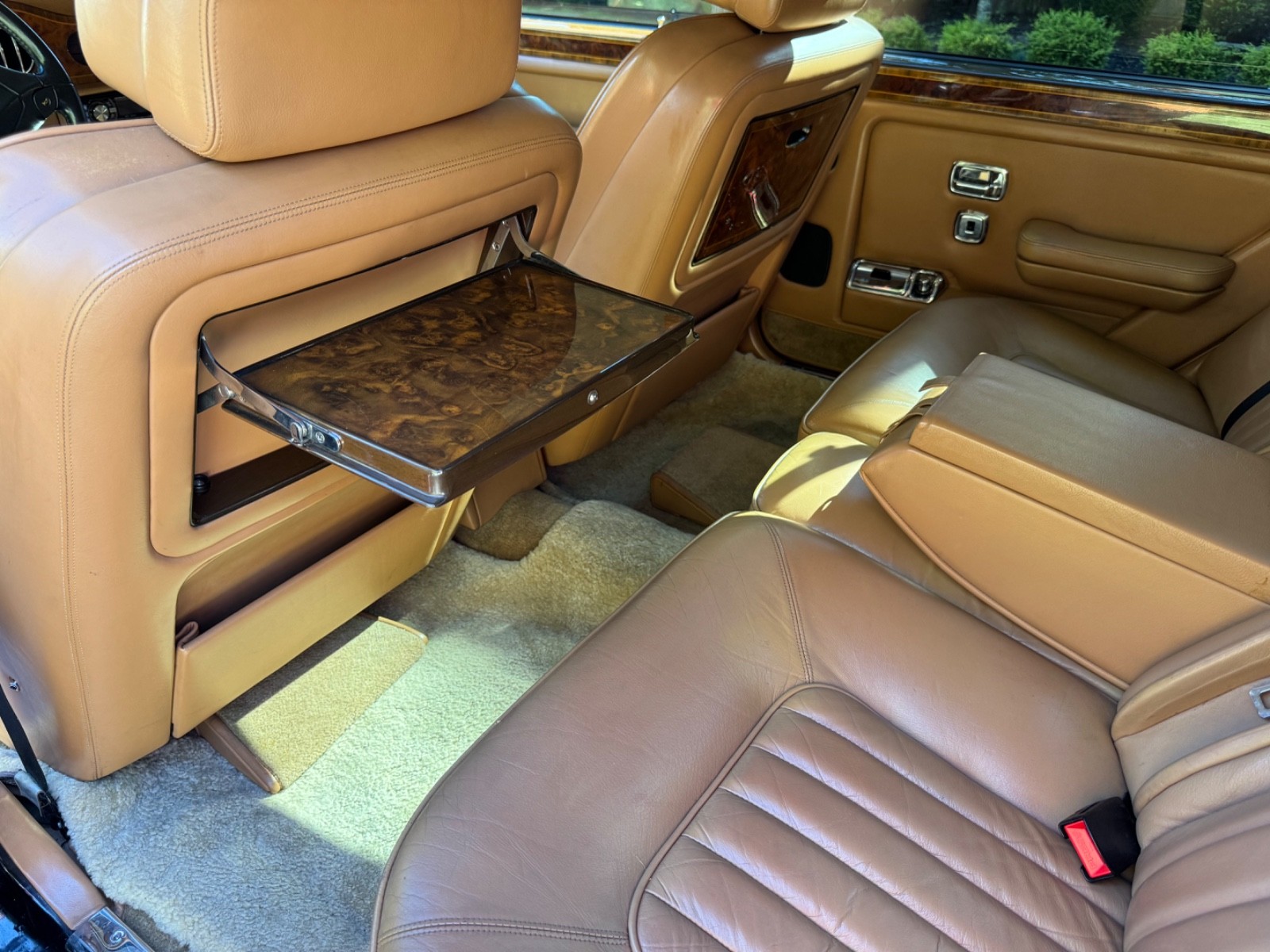 Rolls-Royce-Silver-SpiritSpurDawn-1990-Sedan-14