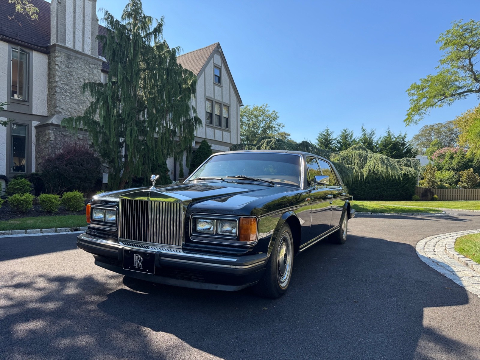 Rolls-Royce-Silver-SpiritSpurDawn-1990-Sedan-2