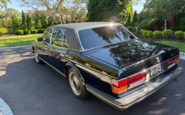 Rolls-Royce-Silver-SpiritSpurDawn-1990-Sedan-4