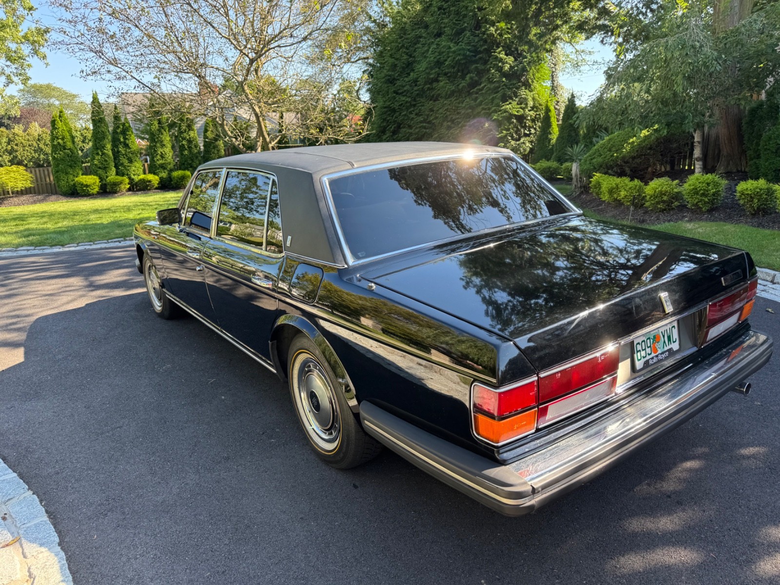 Rolls-Royce-Silver-SpiritSpurDawn-1990-Sedan-4