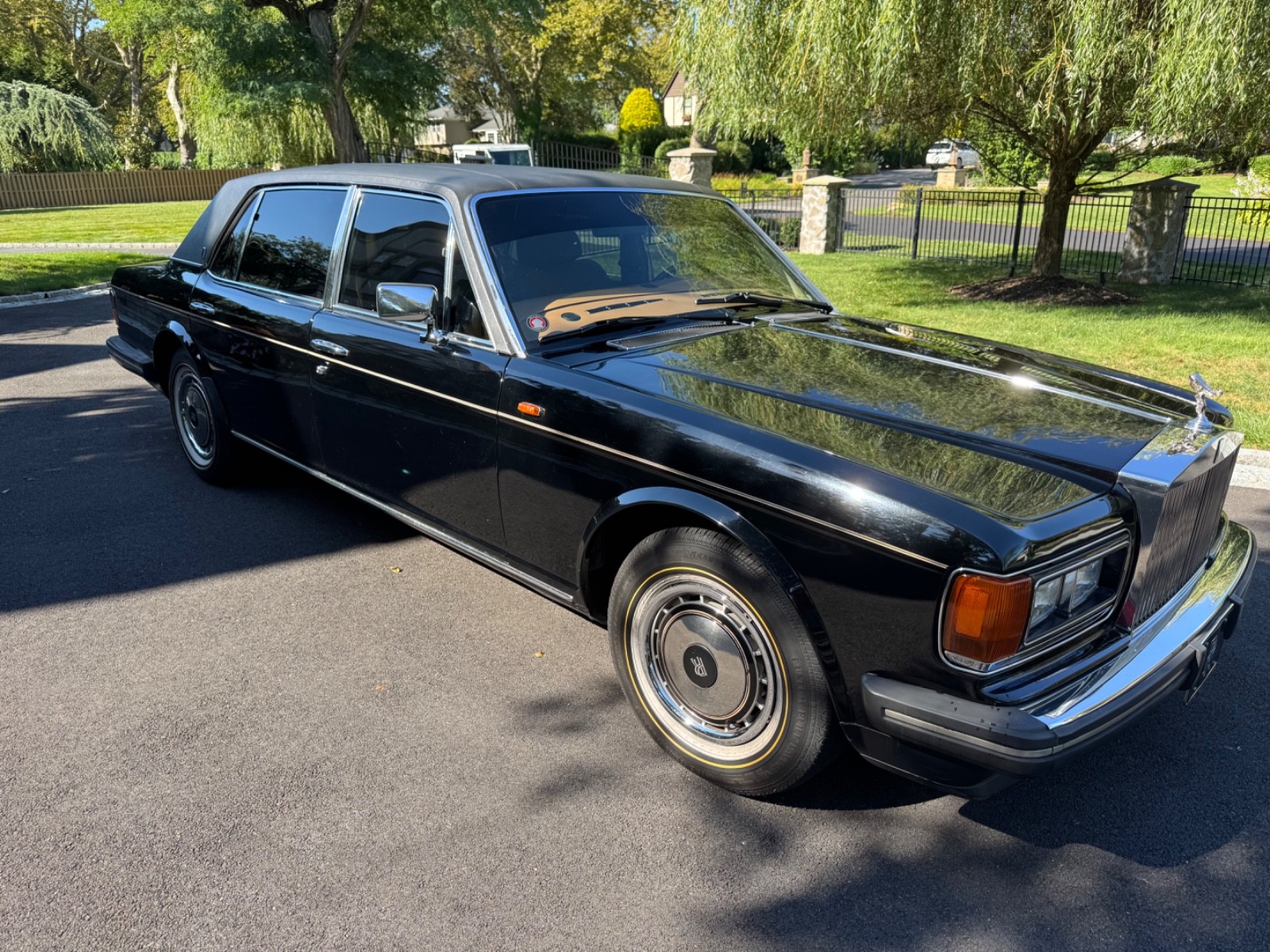 Rolls-Royce-Silver-SpiritSpurDawn-1990-Sedan-8