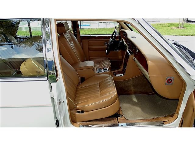 Rolls-Royce-Silver-SpiritSpurDawn-1996-SEDAN-11