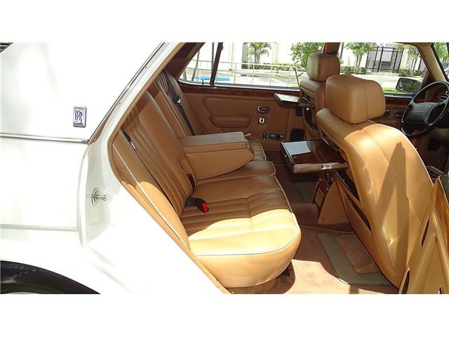 Rolls-Royce-Silver-SpiritSpurDawn-1996-SEDAN-14
