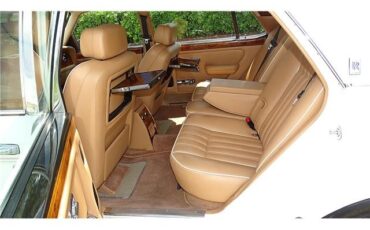 Rolls-Royce-Silver-SpiritSpurDawn-1996-SEDAN-16