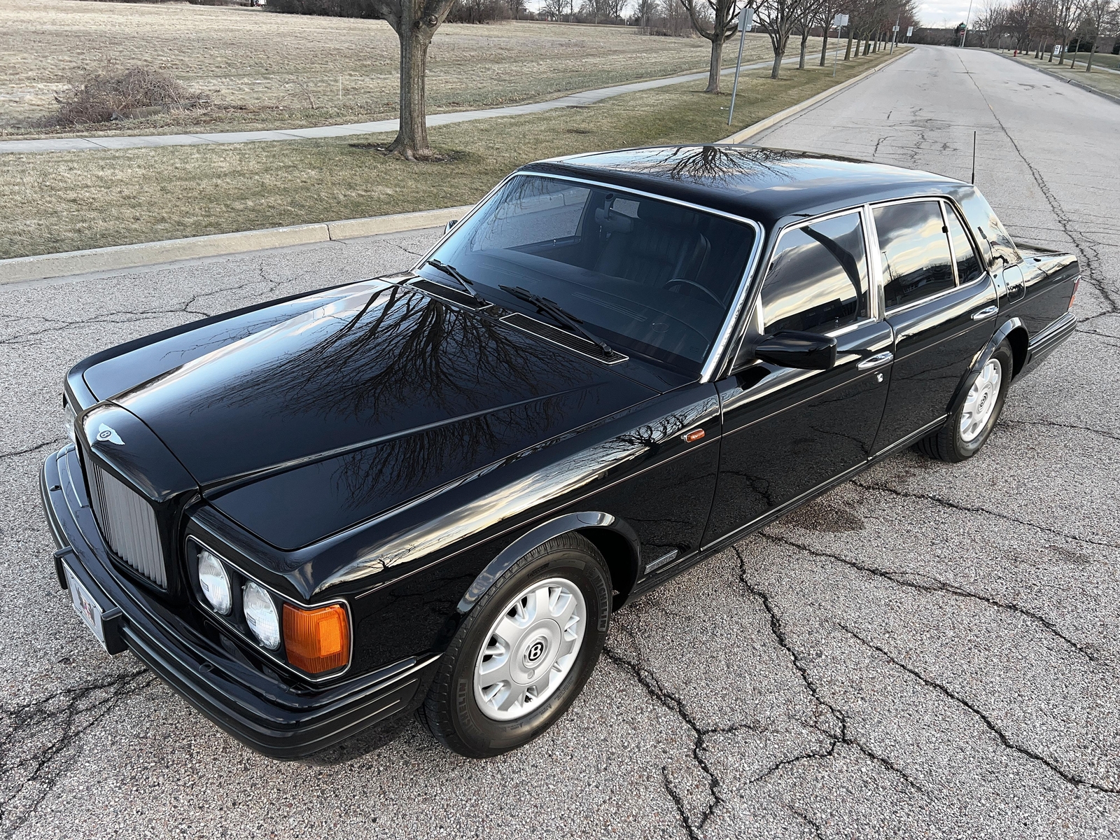 Rolls-Royce-Silver-SpiritSpurDawn-1996