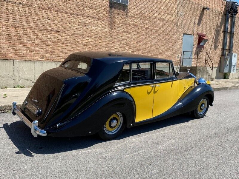 Rolls-Royce-Silver-Wraith-1951-2