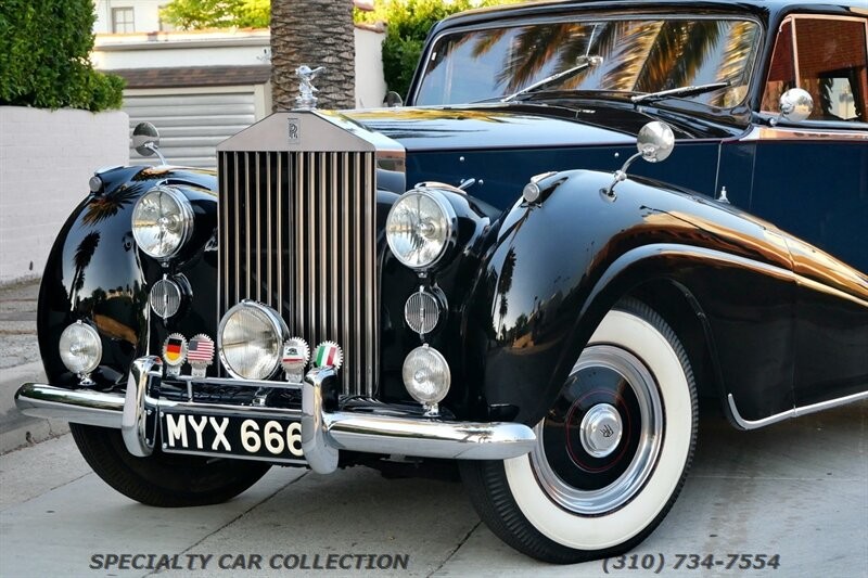 Rolls-Royce-Silver-Wraith-1952-1