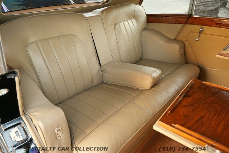 Rolls-Royce-Silver-Wraith-1952-32