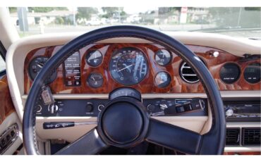 Rolls-royce-Corniche-ii-1986-Royal-Blue-Cream-w-blue-piping-18