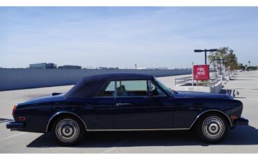 Rolls-royce-Corniche-ii-1986-Royal-Blue-Cream-w-blue-piping-4