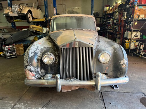 Rolls-royce-Phantom-v-1961-Beige-Tan