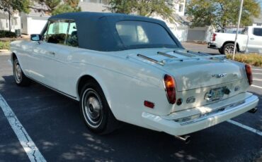 Rolls-royce-corniche-convertible-1982-white-1