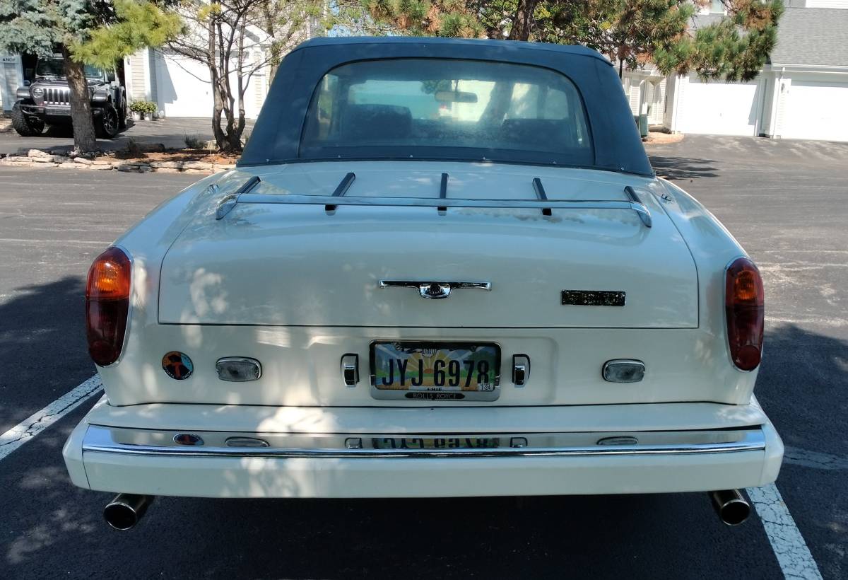 Rolls-royce-corniche-convertible-1982-white-2