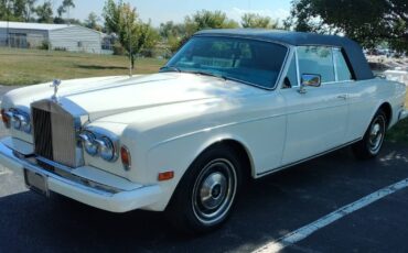 Rolls-royce-corniche-convertible-1982-white-5