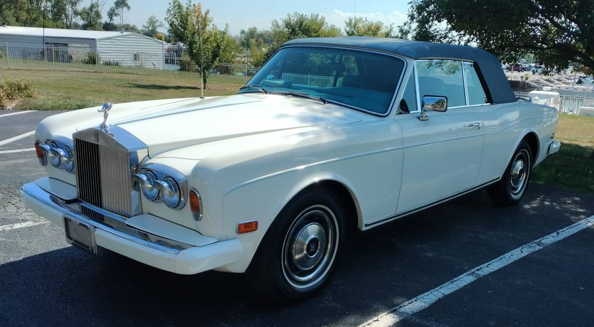 Rolls-royce-corniche-convertible-1982-white-5