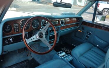Rolls-royce-corniche-convertible-1982-white-6