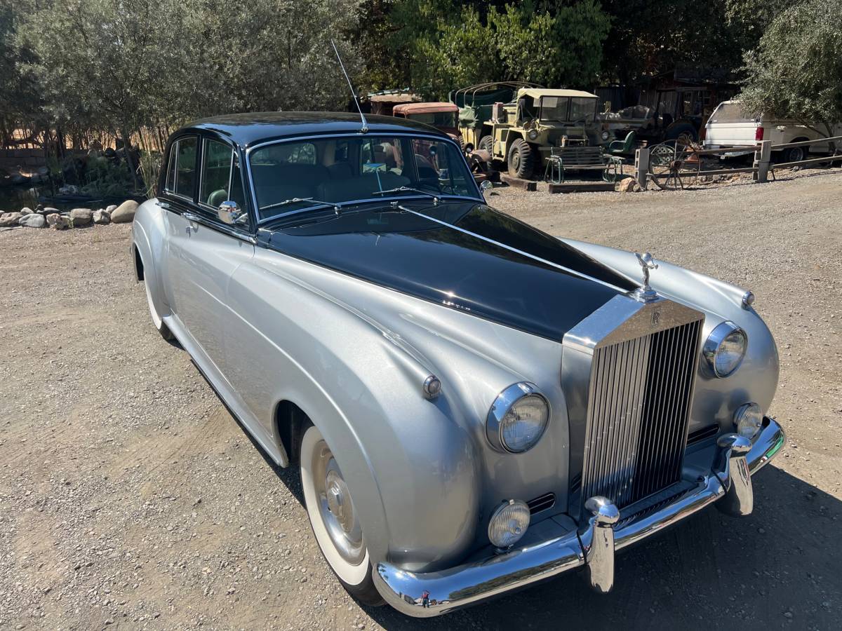 Rolls-royce-silver-cloud-ii-1960-4