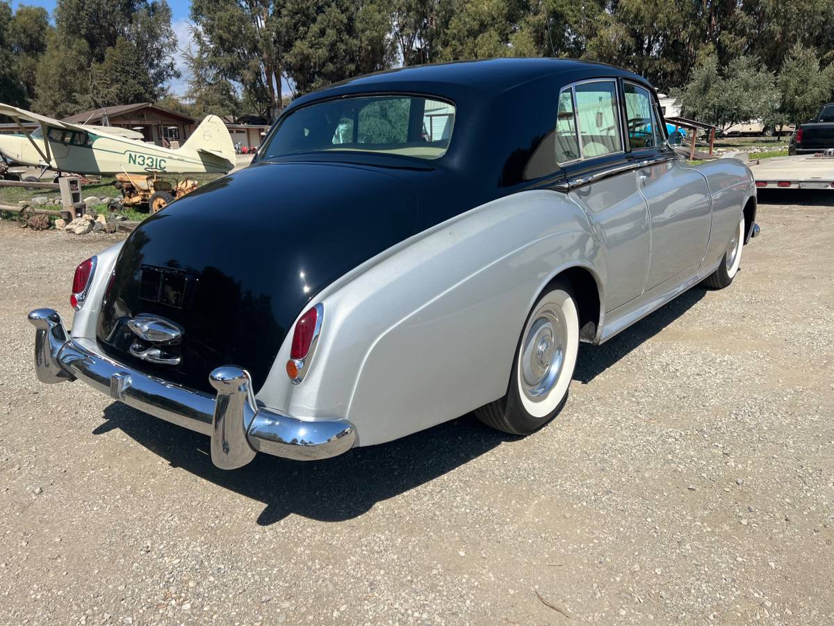 Rolls-royce-silver-cloud-ii-1960-7