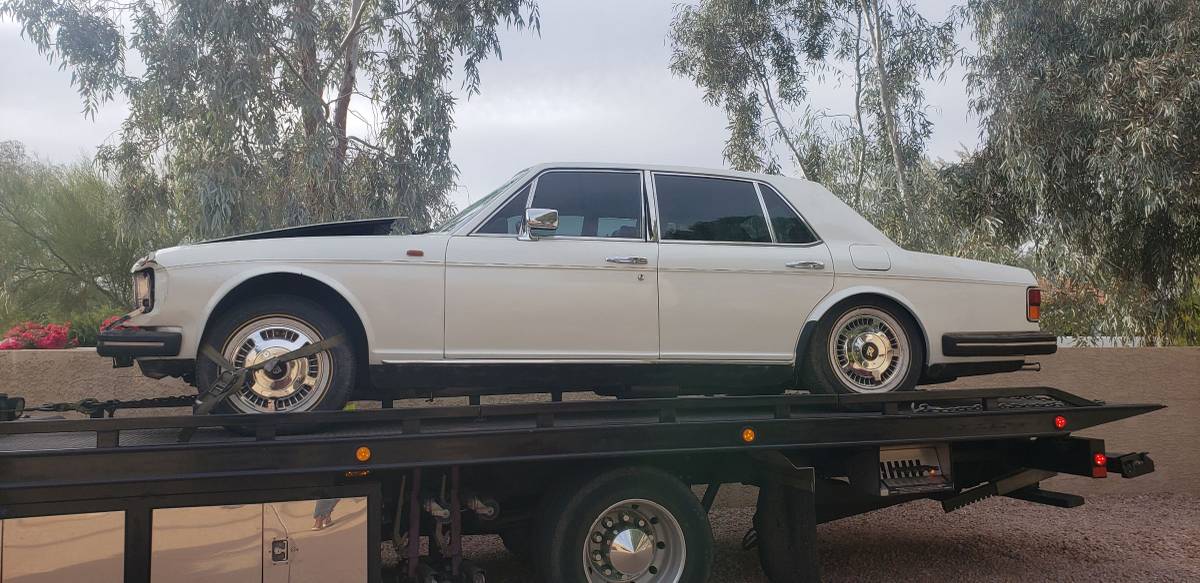 Rolls-royce-silver-spirit-1985-white-11