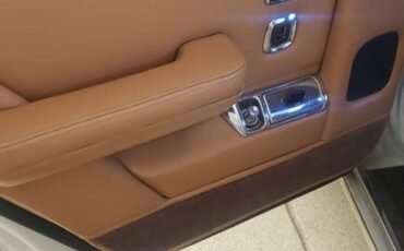 Rolls-royce-silver-spirit-1985-white-12