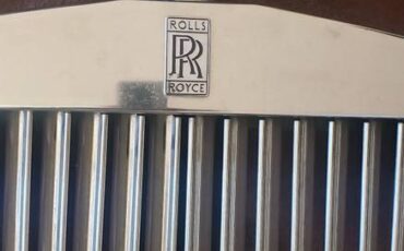 Rolls-royce-silver-spirit-1985-white-16