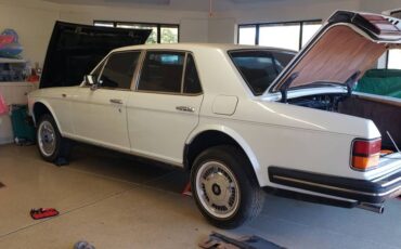 Rolls-royce-silver-spirit-1985-white