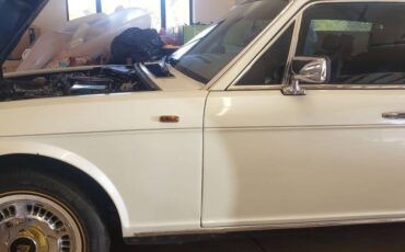 Rolls-royce-silver-spirit-1985-white-6
