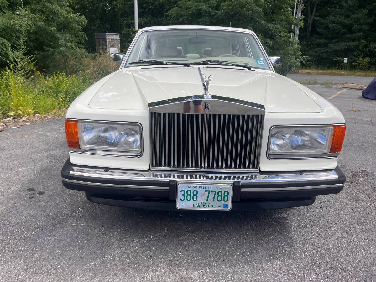 Rolls-royce-silver-spirit-ll-1990-white-1
