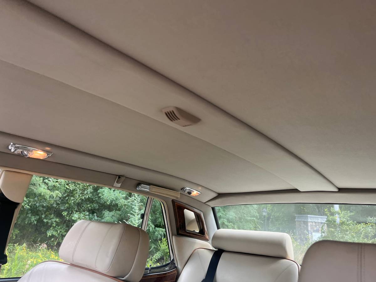 Rolls-royce-silver-spirit-ll-1990-white-13
