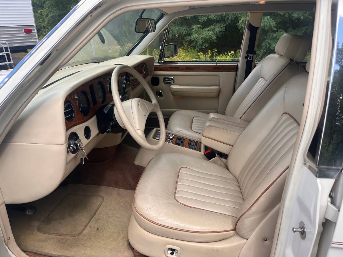 Rolls-royce-silver-spirit-ll-1990-white-14