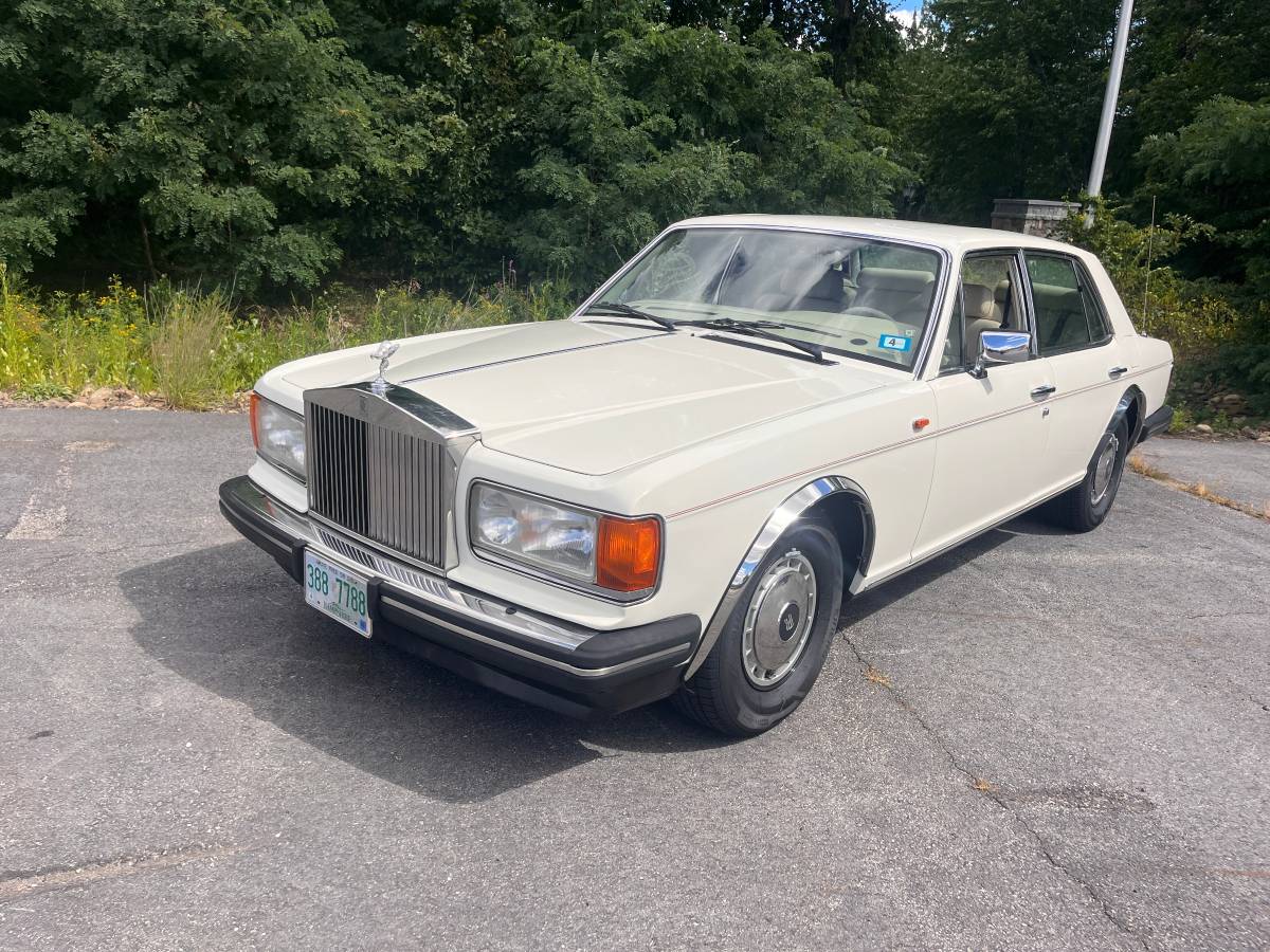 Rolls-royce-silver-spirit-ll-1990-white-2