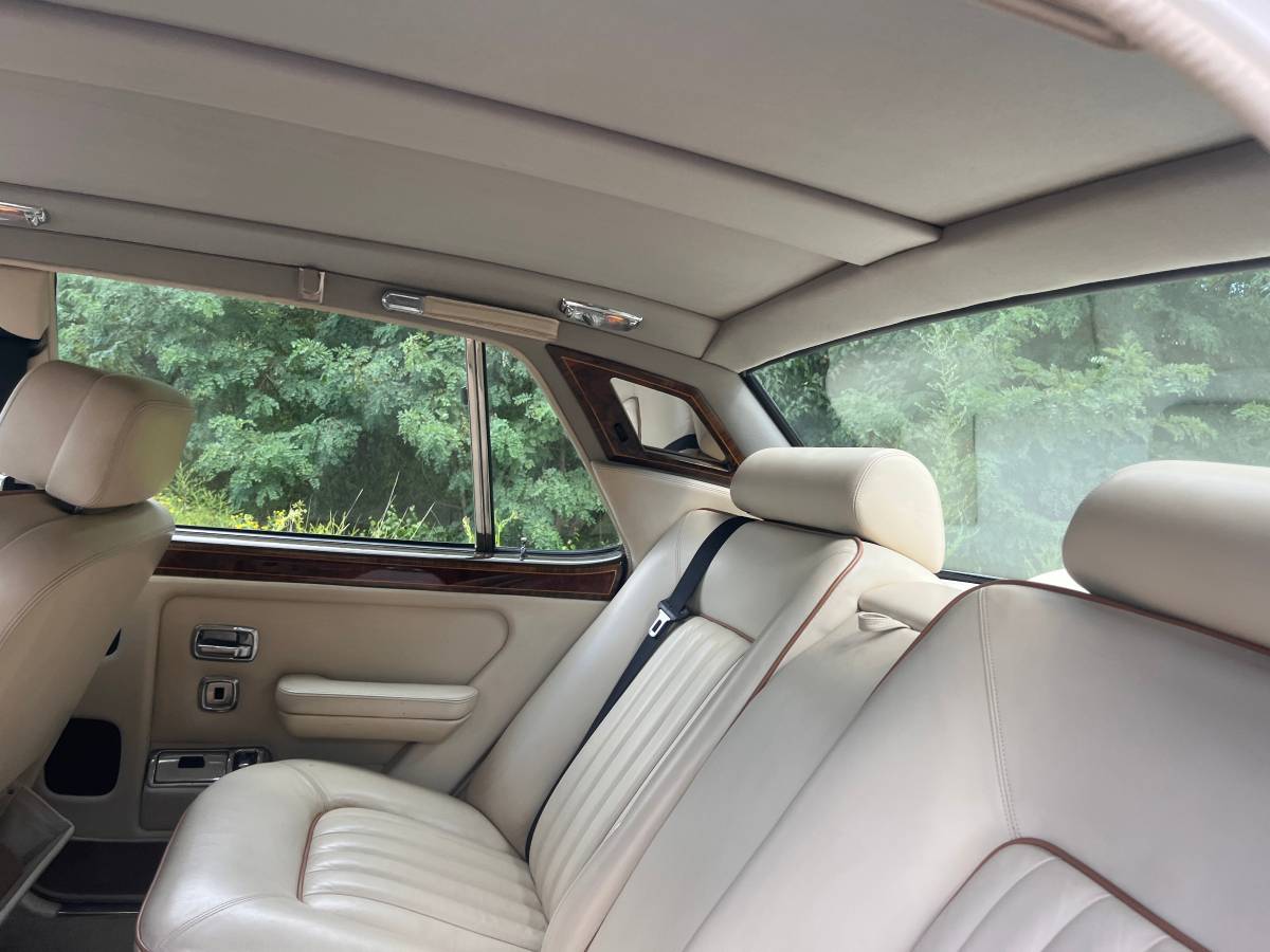 Rolls-royce-silver-spirit-ll-1990-white-21