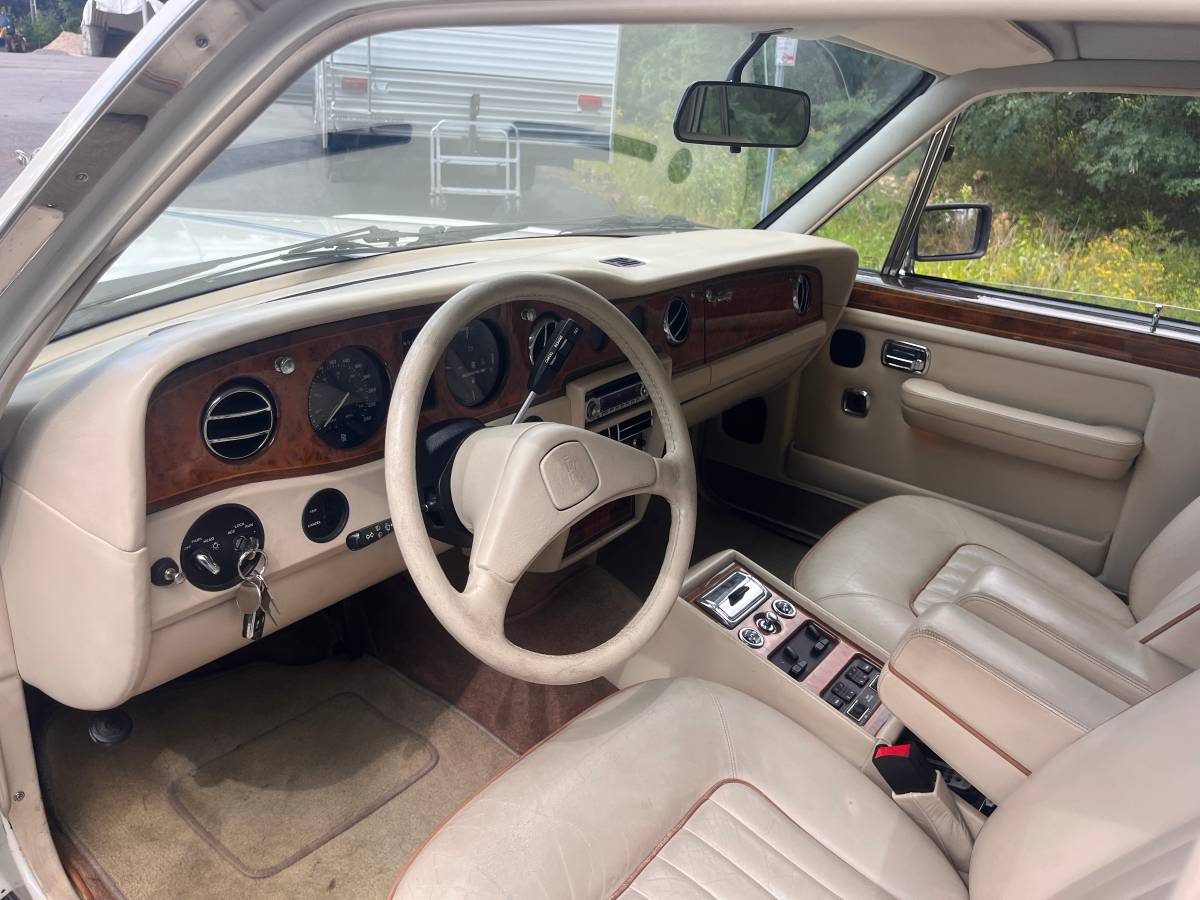 Rolls-royce-silver-spirit-ll-1990-white-9