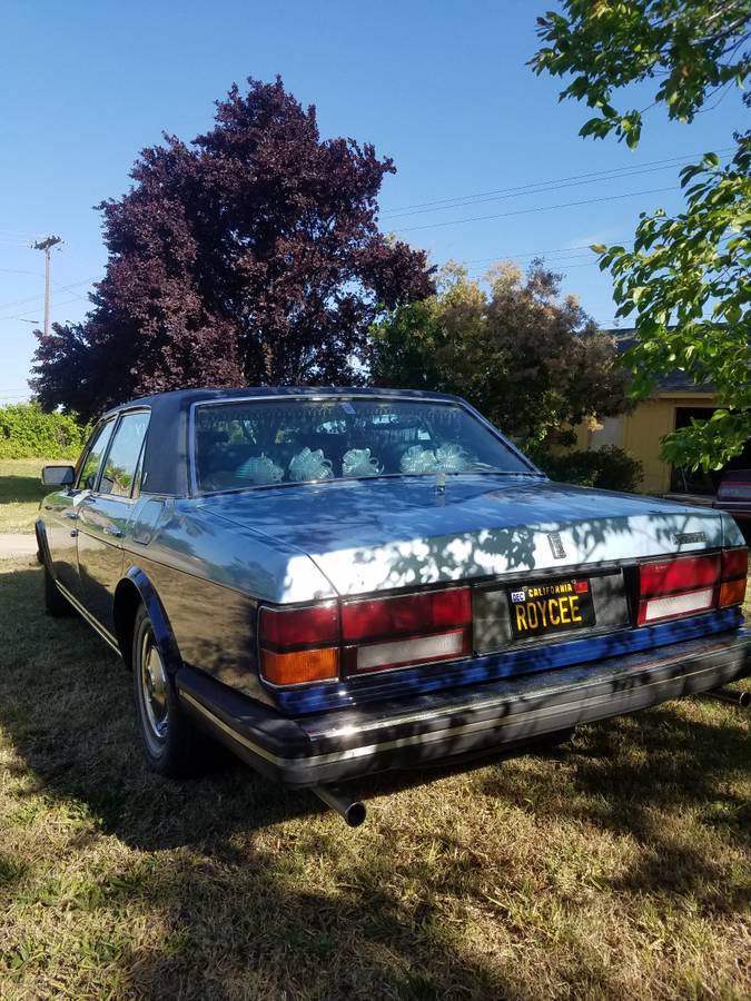 Rolls-royce-silver-spur-1981-3