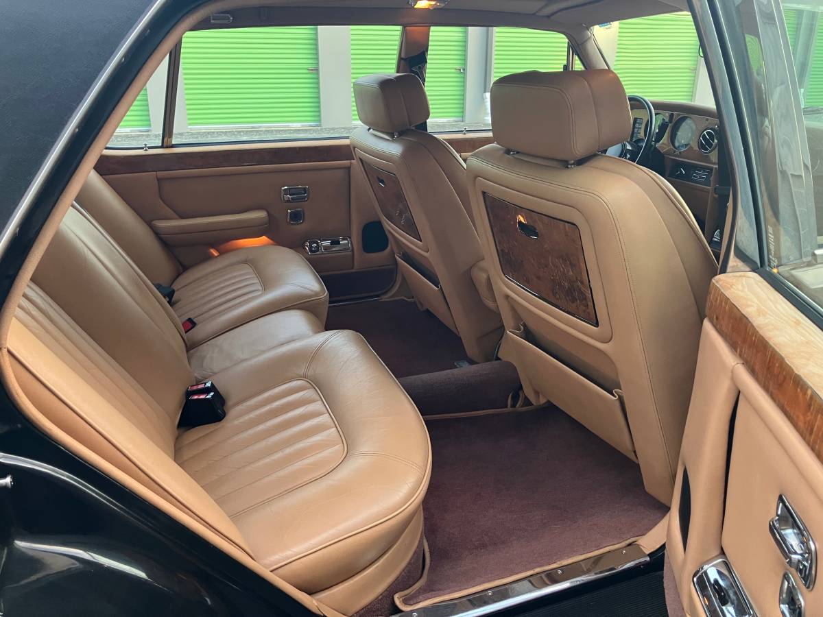 Rolls-royce-silver-spur-1985-1