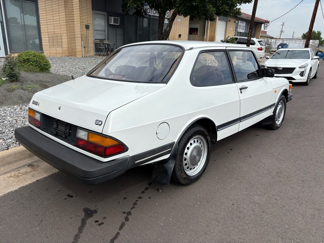 Saab-90-1986-16
