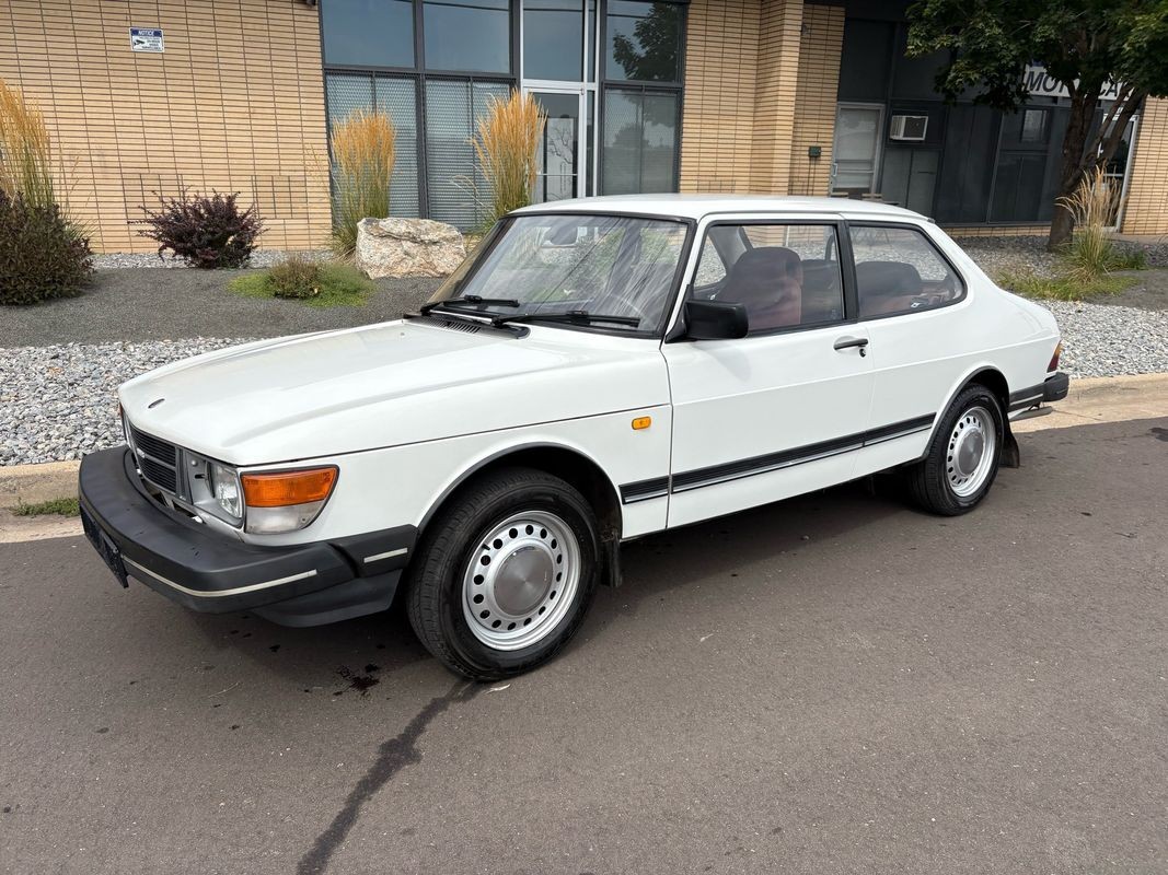 Saab-90-1986-23